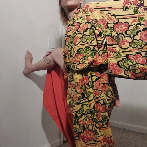 HoSt pIcK - Japanese silk Kimono w/ surreal mod ~ mid century floral pattern - Picture 5 of 16